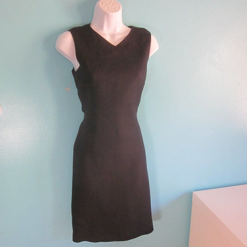 Talbots Womens Irish Linen Dress Size 2 Petite Unworn Black V-Neck Knee Length
